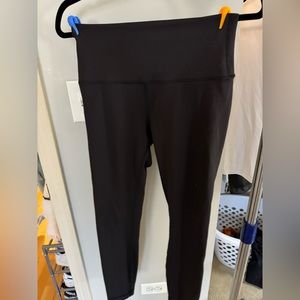Lululemon Wunder Train High-Rise Tight 25" size 8 Black